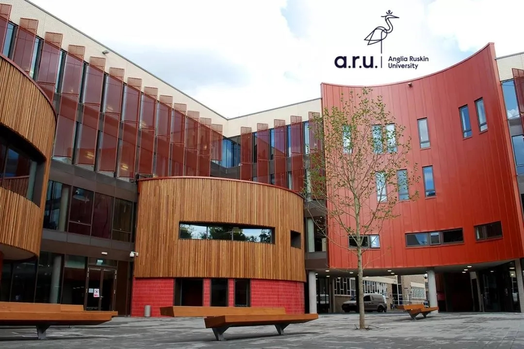 英国剑桥安格利亚鲁斯金大学